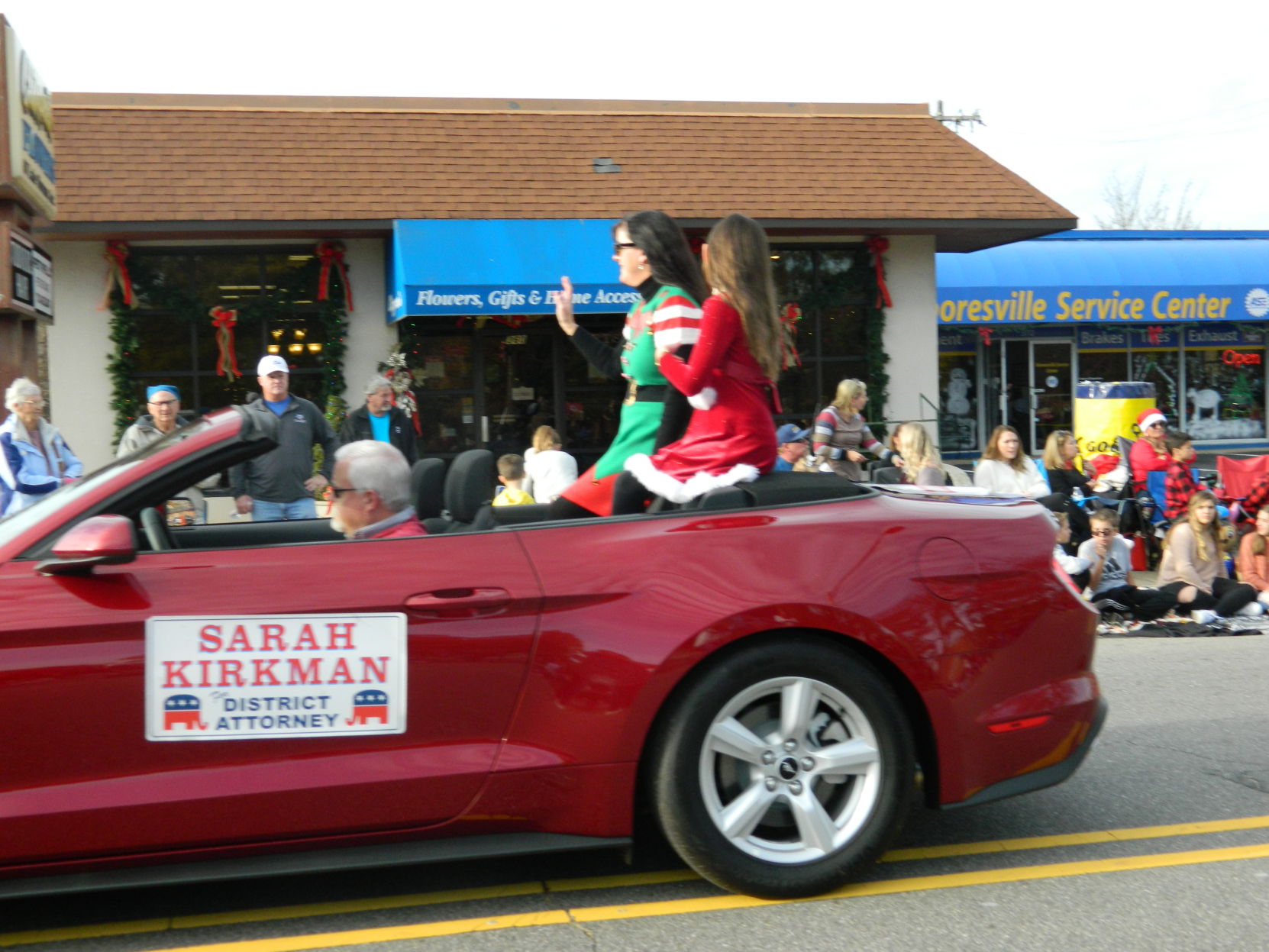 Mooresville Christmas Parade (84).JPG